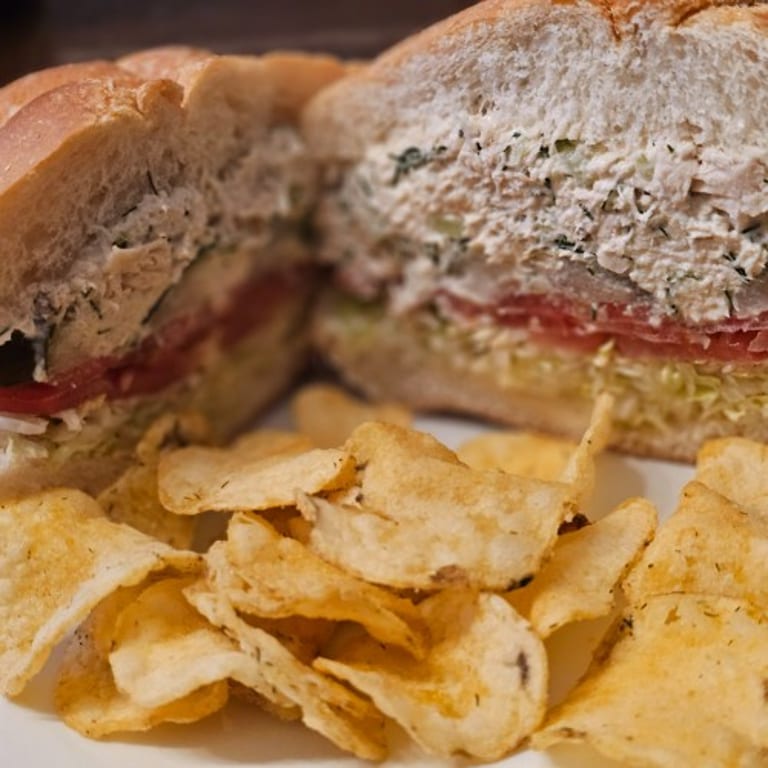 Delicious Chicken Salad: A Fresh Deli Favorite