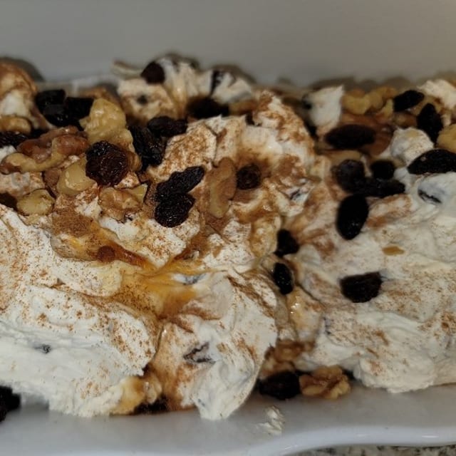Walnut Raisin cream cheese 1/4 lb.